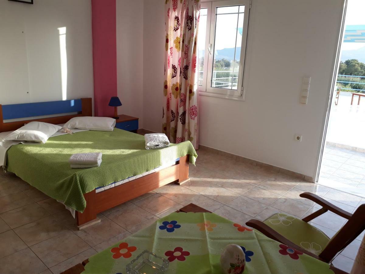 Iremia Rooms Adámasz Kültér fotó