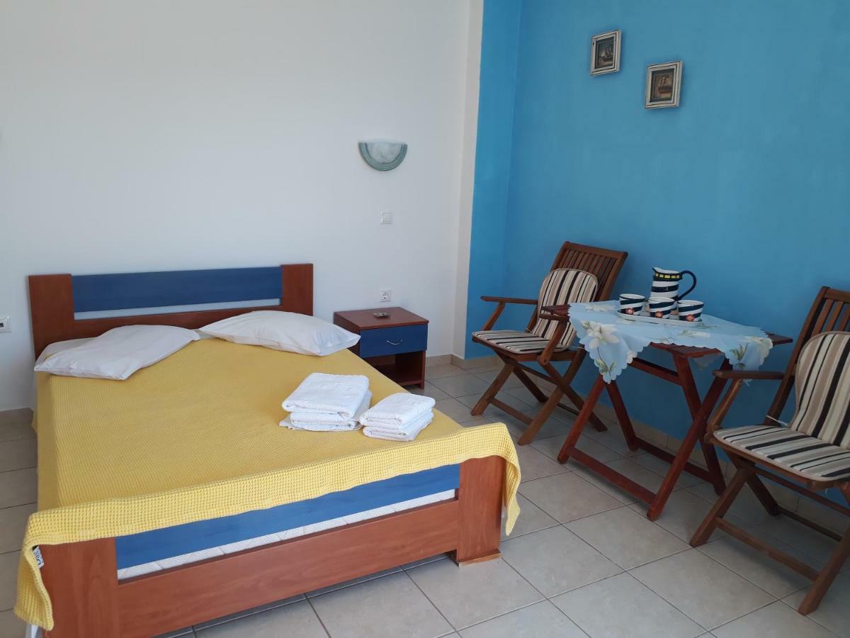 Iremia Rooms Adámasz Kültér fotó