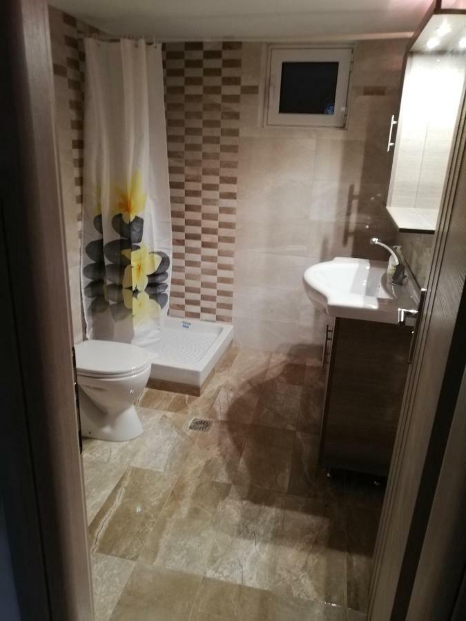 Iremia Rooms Adámasz Kültér fotó